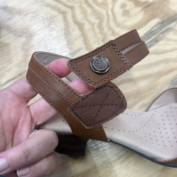 Clarks Valarie Rally Sandals Womens Sz 9.5M Brown Mahogany Block Heels Prairie - Picture 8 of 13